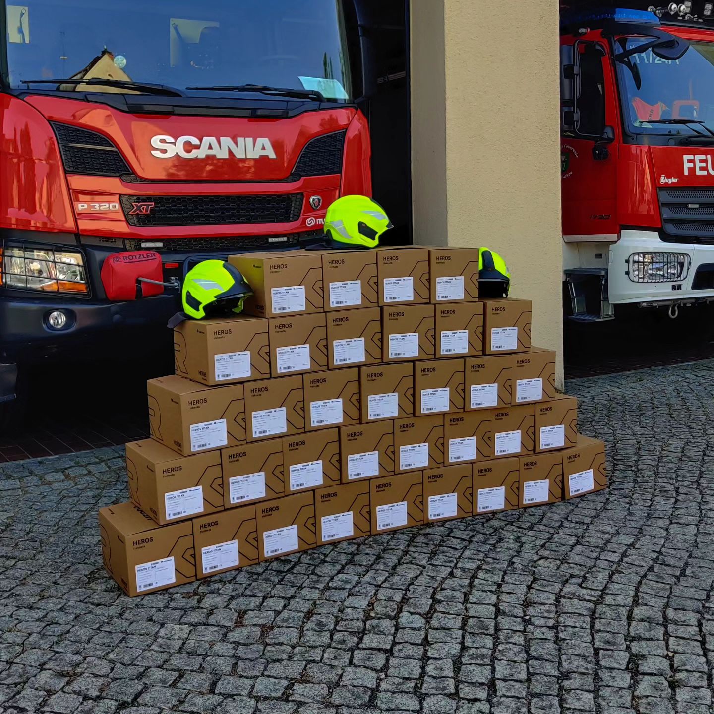 04.07.2023 - Neue Einsatzhelme