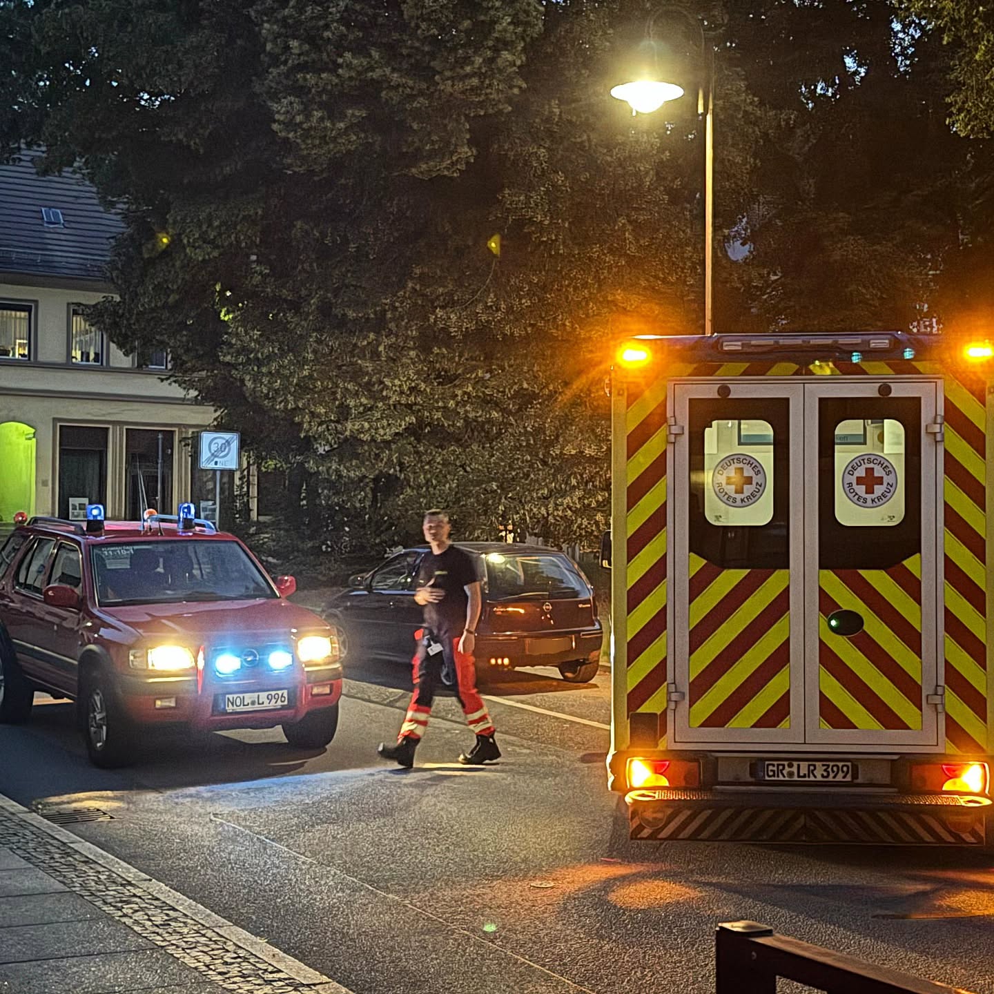 28 - H1 Notarztzubringer